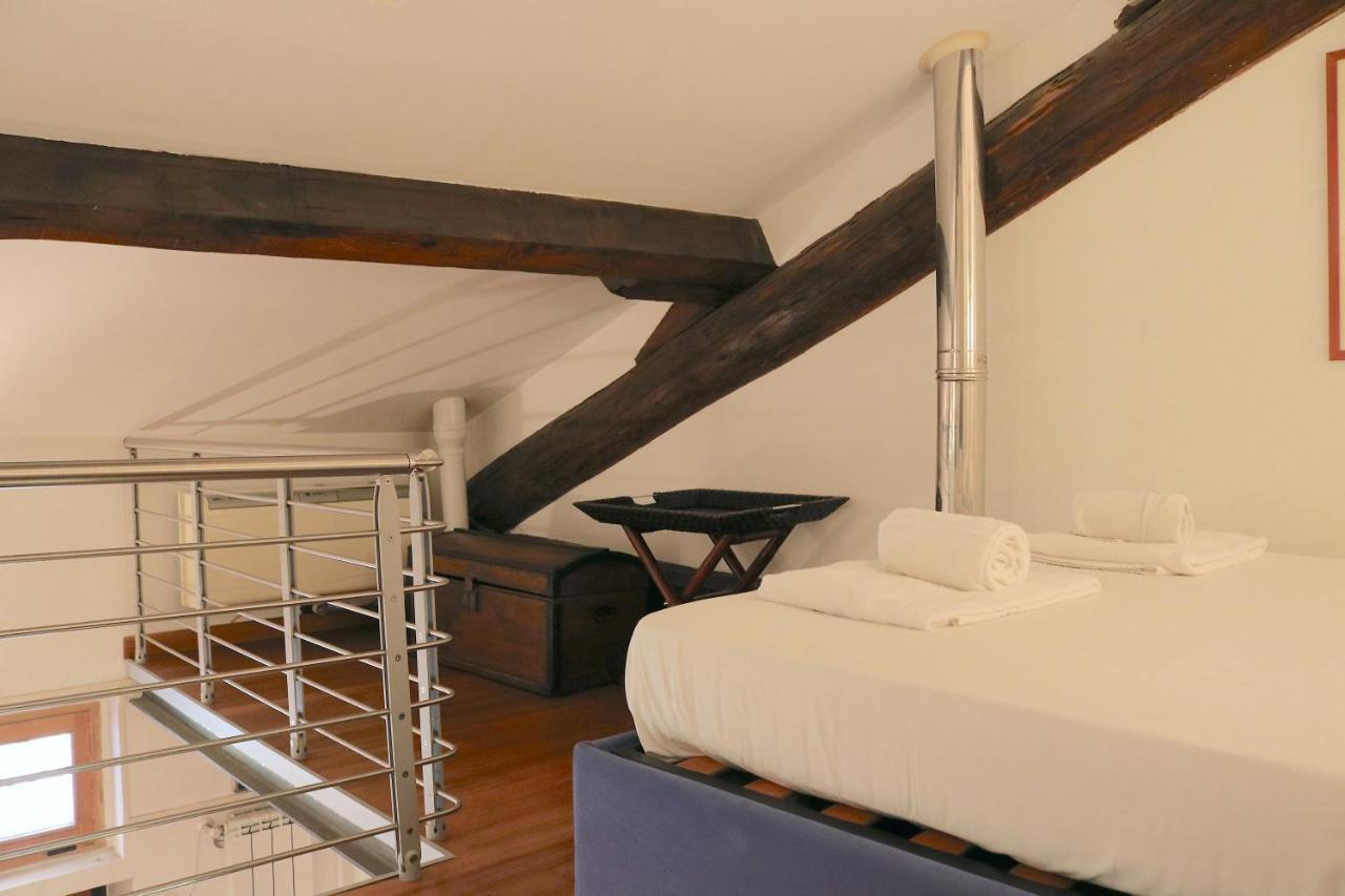 Charming In The Navigli District - 4 People Milano